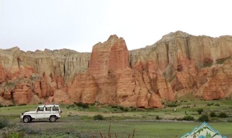 Upper Mustang jeep tour